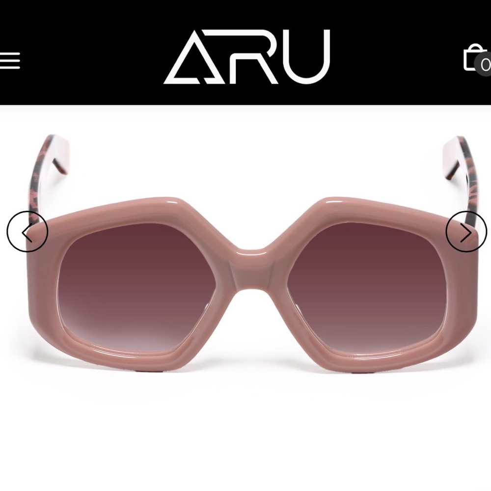 ARU Oversized Square Sunglasses in Dusty Pink